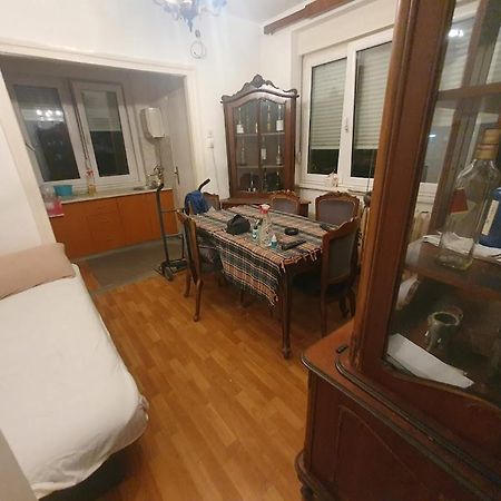 Nikola Hram Lägenhet Belgrad Exteriör bild
